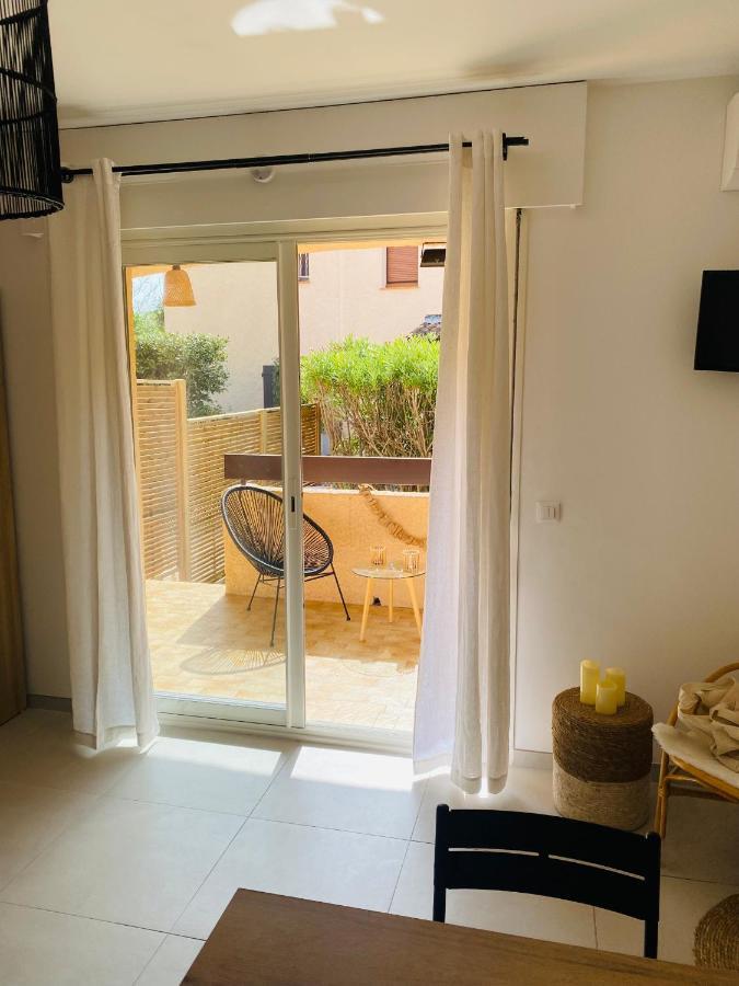 Les Tamaris Apartment Saint-Cyr-sur-Mer Exterior photo